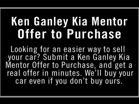 Used 2023 Chrysler Voyager LX FWD image 5