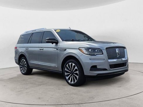 Used 2024 Lincoln Navigator Reserve AWD/4WD image 1