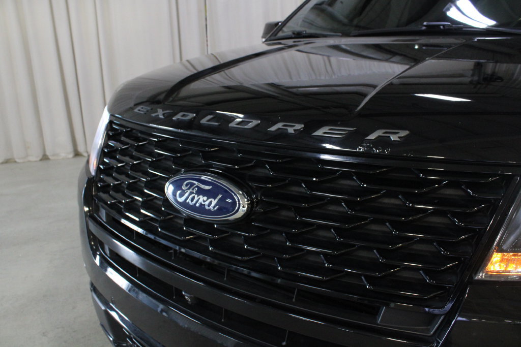 Used 2019 Ford Explorer Sport w/ Equipment Group 401A AWD/4WD image 35