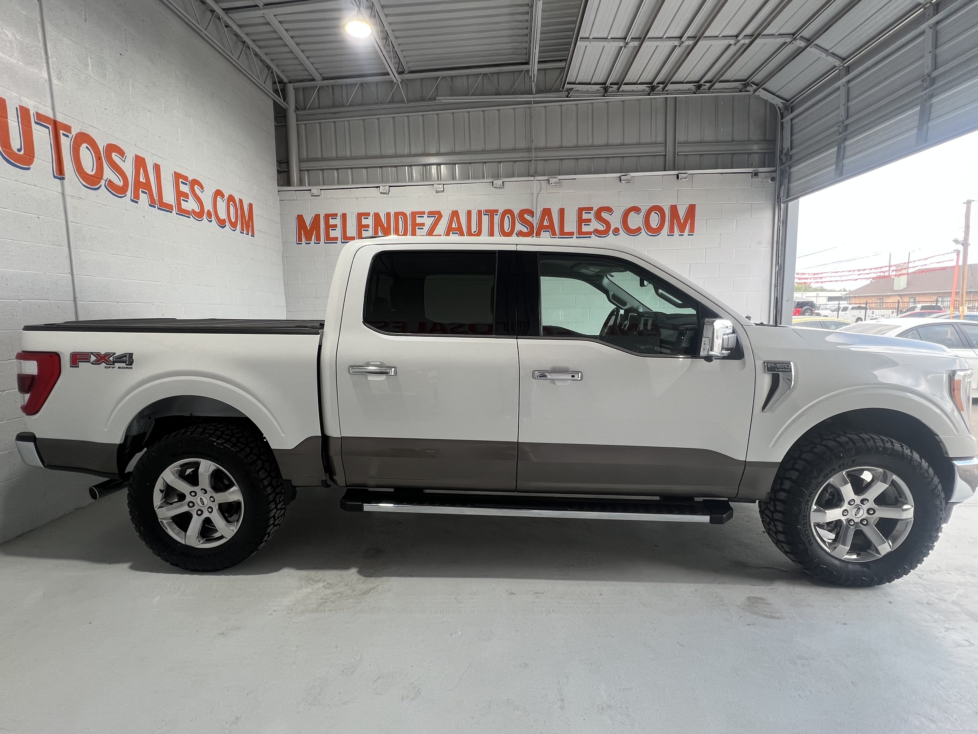 Used 2021 Ford F150 Lariat AWD/4WD image 7