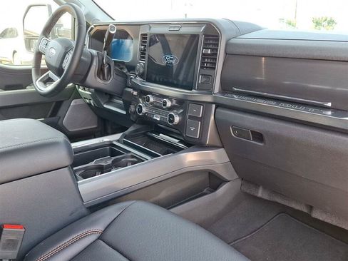Used 2025 Ford F350 Lariat w/ Lariat Ultimate Package AWD/4WD image 10