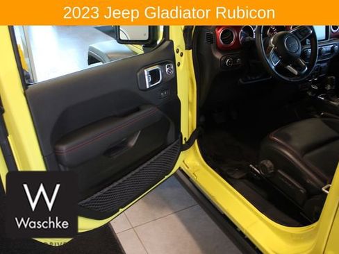 Used 2023 Jeep Gladiator Rubicon w/ LED Lighting Group image 15