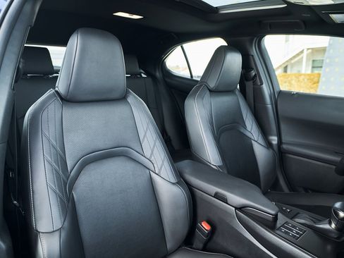 Used 2023 Lexus UX 250h F Sport w/ Accessory Package (Z1) image 25