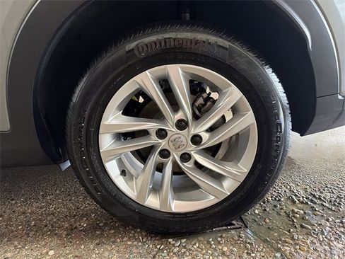 Certified 2024 Buick Envista Preferred w/ Convenience I Package image 10