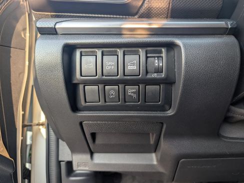 Used 2021 Subaru Forester Premium AWD/4WD image 17