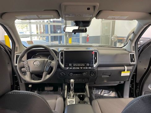 New 2026 Nissan Frontier SV w/ All-Weather Content Package AWD/4WD image 9