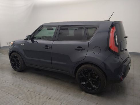 Used 2015 Kia Soul ! FWD image 3