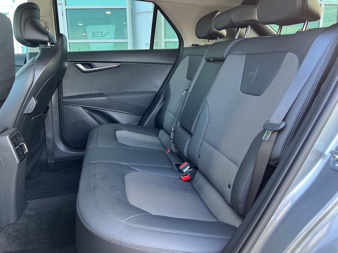 Used 2025 Kia Niro EX FWD image 27