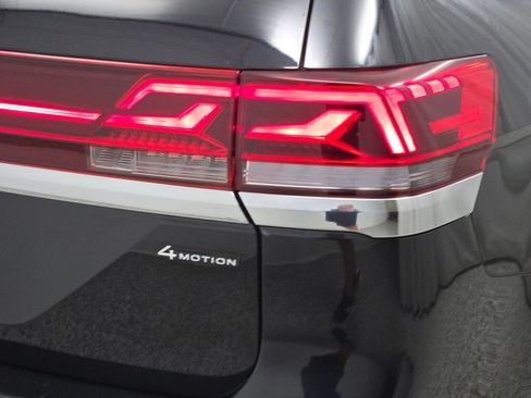 Used 2024 Volkswagen Atlas SE image 13