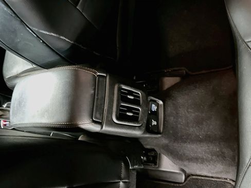 Used 2018 Jeep Compass Limited w/ Navigation Group AWD/4WD image 27