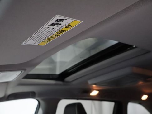 Used 2022 Honda Odyssey Elite image 18