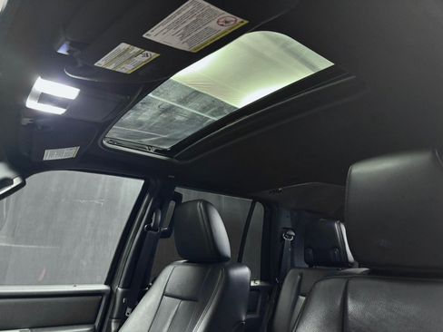 Used 2015 Ford Expedition XLT w/ Equipment Group 202A AWD/4WD image 37