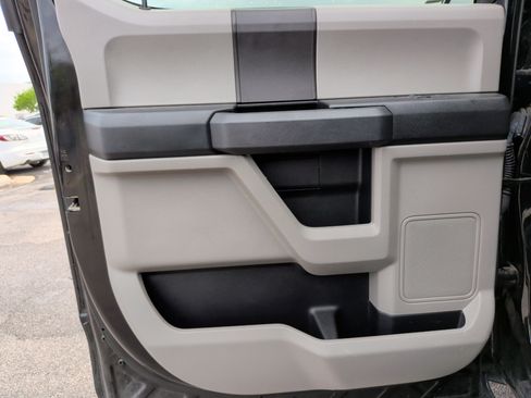 Used 2019 Ford F150 XL w/ Equipment Group 101A Mid RWD image 32