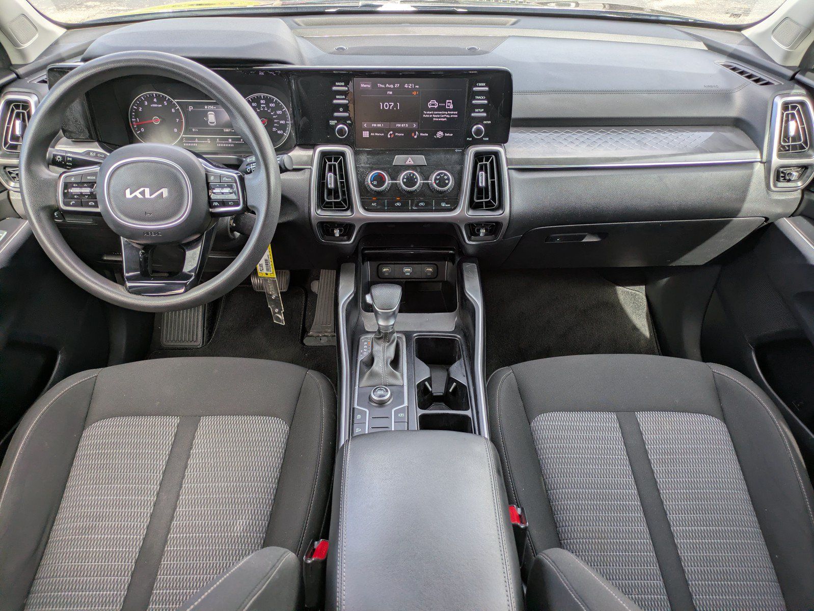Certified 2023 Kia Sorento LX FWD image 12