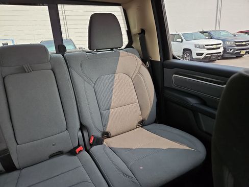 Used 2019 RAM 1500 Big Horn AWD/4WD image 15