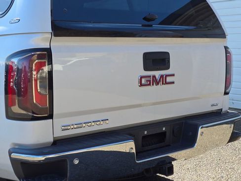 Used 2017 GMC Sierra 1500 SLT image 48