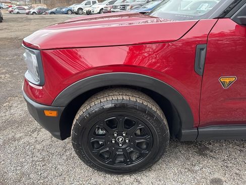 Used 2025 Ford Bronco Sport Badlands image 6