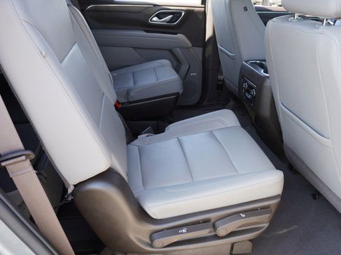 Used 2023 Chevrolet Tahoe Z71 w/ Luxury Package image 33