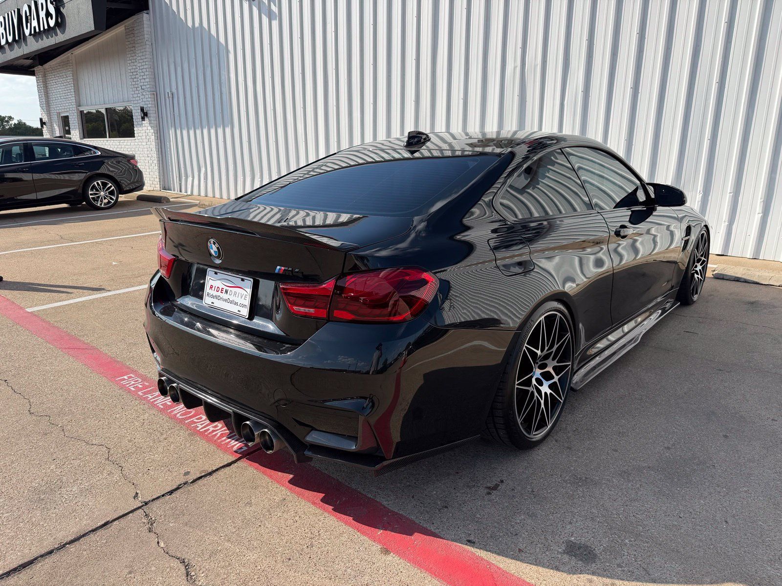Used 2017 BMW M4 Coupe RWD image 8