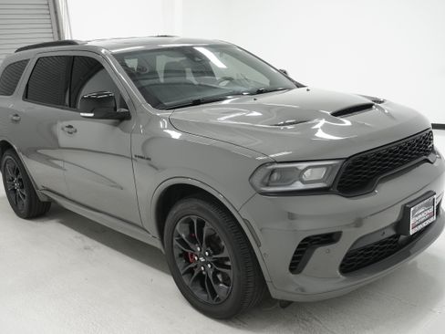 Used 2025 Dodge Durango R/T AWD/4WD image 3