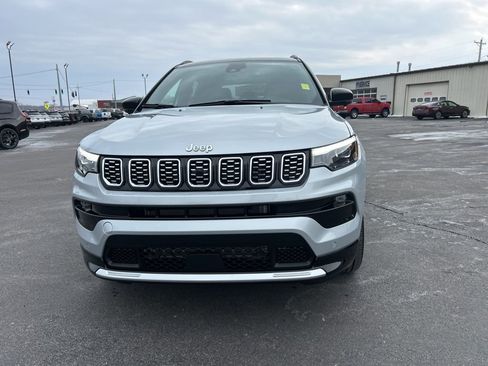 Used 2024 Jeep Compass Limited w/ Elite Group AWD/4WD image 10