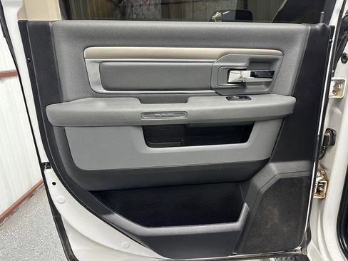 Used 2017 RAM 2500 Big Horn image 9