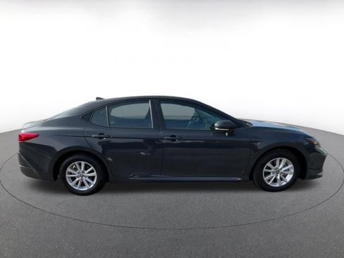 Used 2025 Toyota Camry LE image 16
