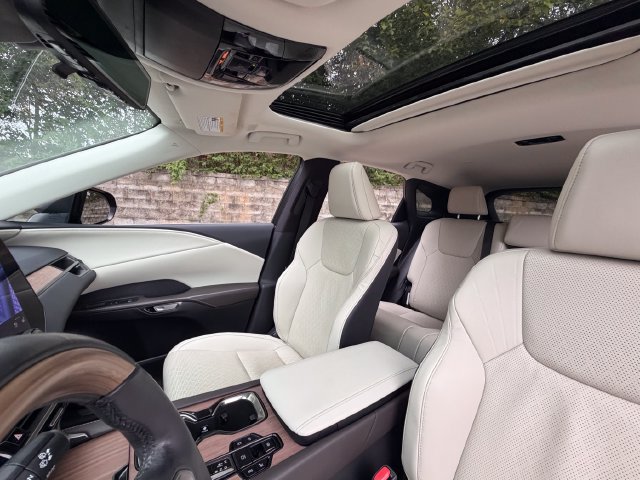 Certified 2023 Lexus RX 350 Premium Plus w/ Cold Area Package AWD/4WD image 36