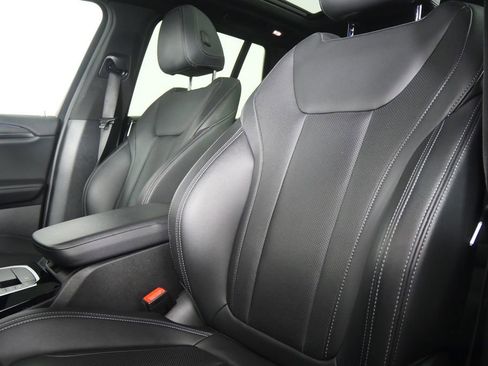 Used 2024 BMW X3 xDrive30i image 11