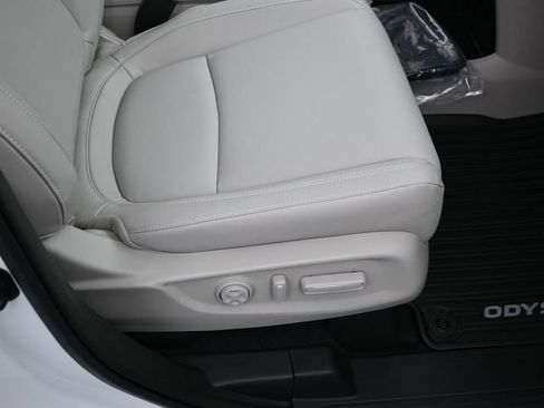 New 2026 Honda Odyssey EX-L image 12