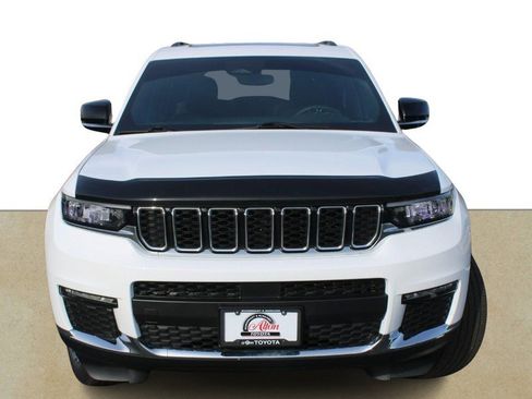 Used 2024 Jeep Grand Cherokee L Limited image 9