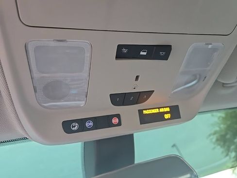 Used 2020 Buick Envision Preferred FWD image 32