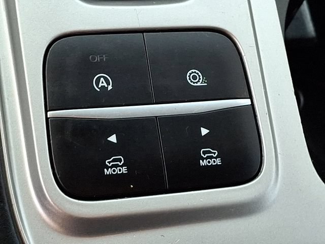 Used 2020 Ford Explorer XLT w/ Comfort Package RWD image 26