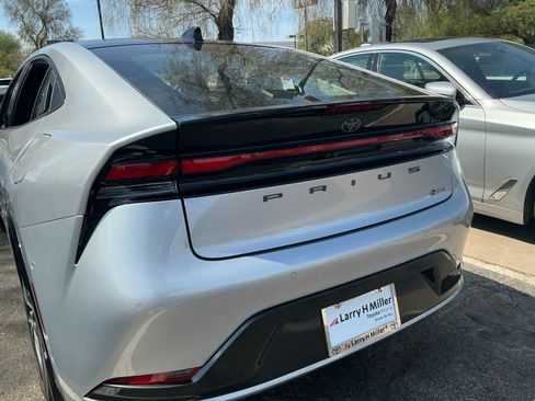 Used 2025 Toyota Prius Limited AWD/4WD image 24