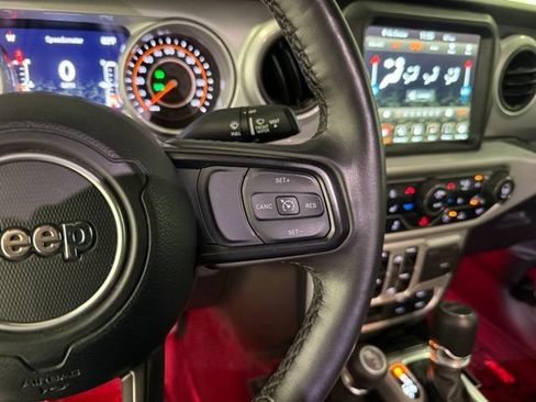 Used 2022 Jeep Gladiator Sport AWD/4WD image 15