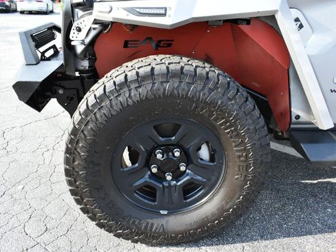 Used 2018 Jeep Wrangler Unlimited Sport AWD/4WD image 31