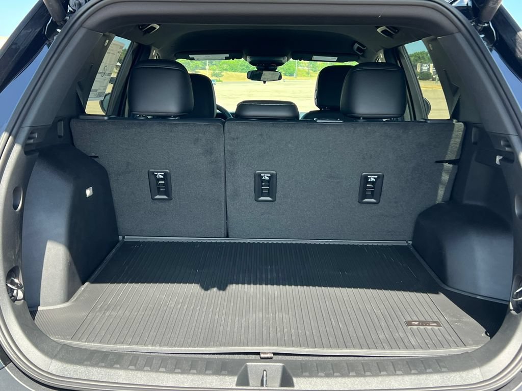 New 2027 GMC Terrain Elevation w/ Elevation Premium Package AWD/4WD image 35