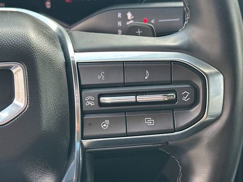 Used 2024 GMC Acadia Elevation AWD/4WD image 32