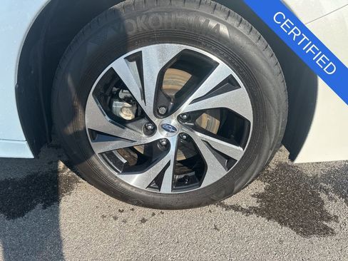 Certified 2025 Subaru Legacy Premium AWD/4WD image 29