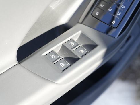 Used 2025 Audi Q6 e-tron Premium Plus w/ Premium Plus image 29