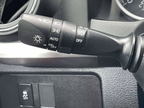 Used 2022 Toyota Tacoma SR5 RWD image 25
