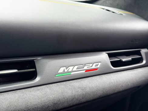 Used 2022 Maserati MC20 Coupe image 45
