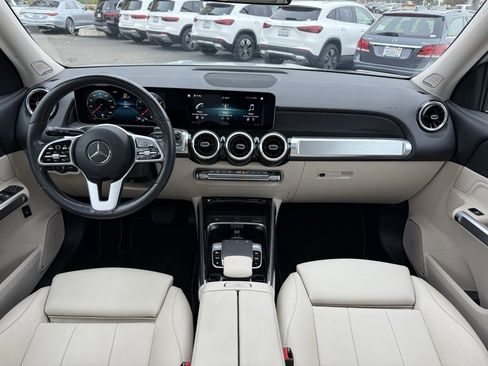Used 2020 Mercedes-Benz GLB 250 image 11