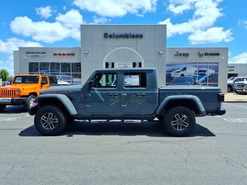 Used 2025 Jeep Gladiator Mojave AWD/4WD image 1