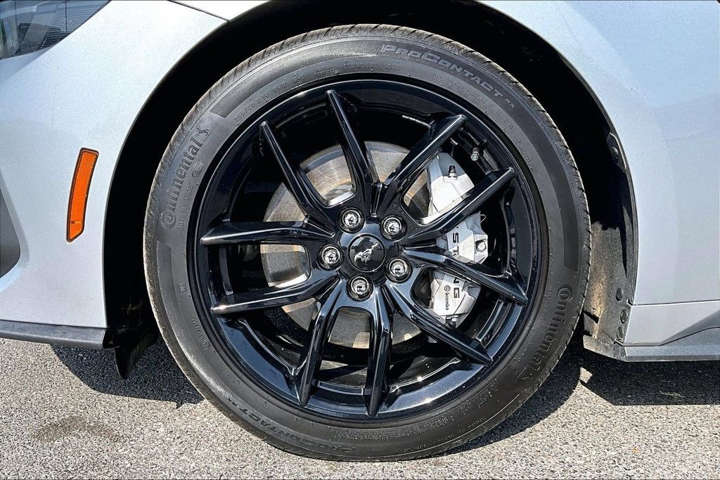 Used 2025 Ford Mustang GT Premium RWD image 34