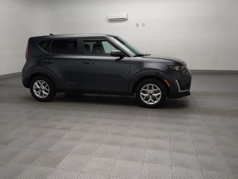 Used 2025 Kia Soul LX w/ LX Technology Package image 11