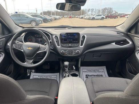 Used 2024 Chevrolet Malibu LT image 43