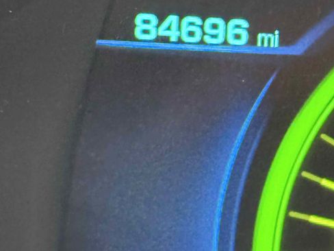 Used 2017 Chevrolet Volt Premier w/ Driver Confidence II Package FWD image 11