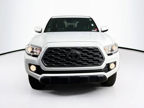 Used 2021 Toyota Tacoma TRD Off-Road w/ Technology Package RWD image 3