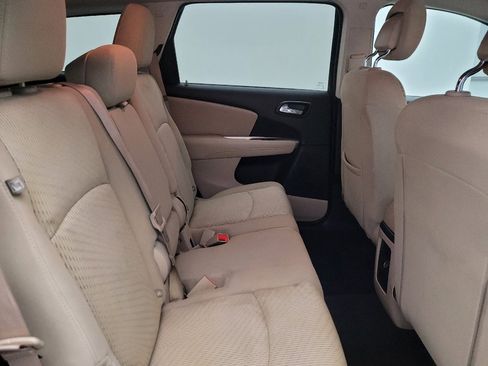 Used 2019 Dodge Journey SE w/ Connectivity Group FWD image 19